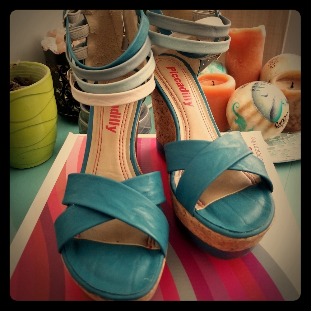 Piccadilly Teal Wedge Sandals, sz 38 EU